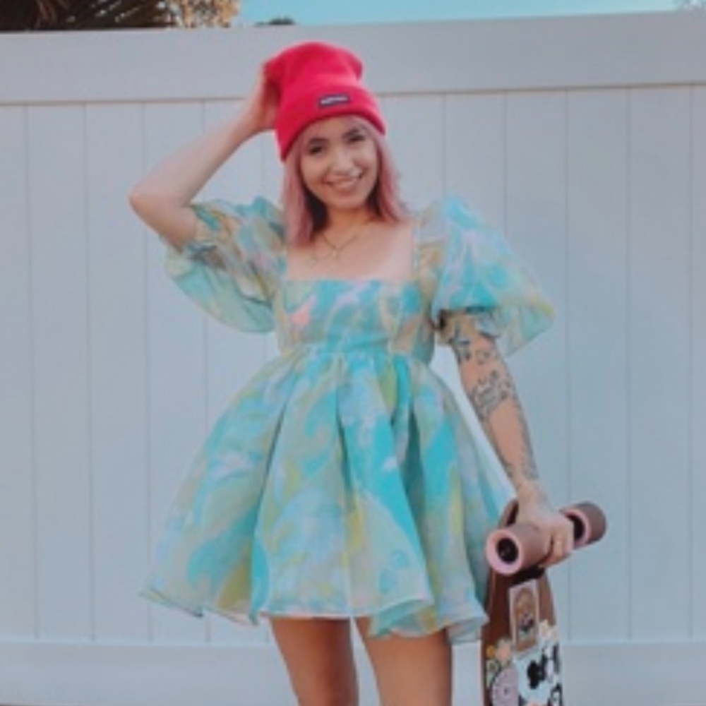 Selkie Puff dress